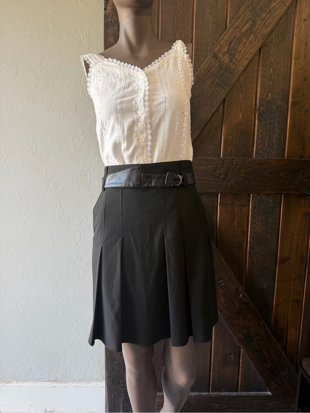 NWT Elie Tahari Black Belted Pleated A-Line Skirt Size 4 Nordstrom Goth Preppy